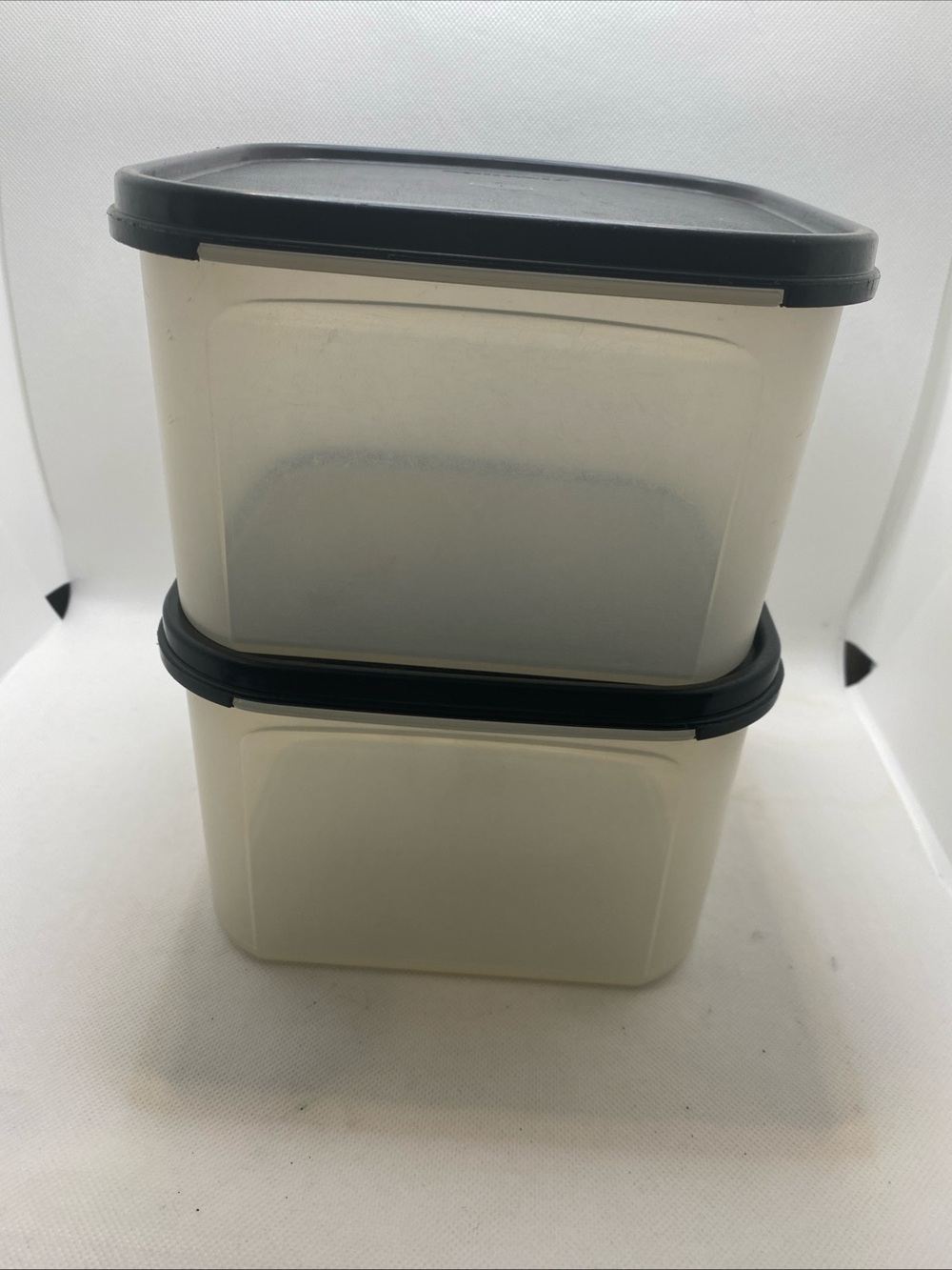 Tupperware Modular Mates Containers - 11 cups - set of 2